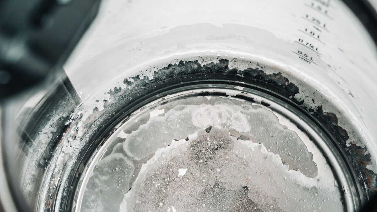 Le calcaire use-t-il plus vite votre filtre à eau ? Ce qui encrasse vraiment une cartouche