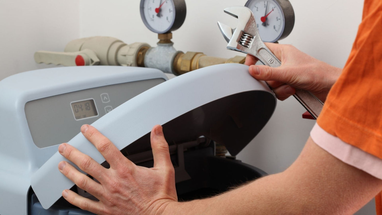 Filtre sous évier et adoucisseur d'eau : compatibles ?